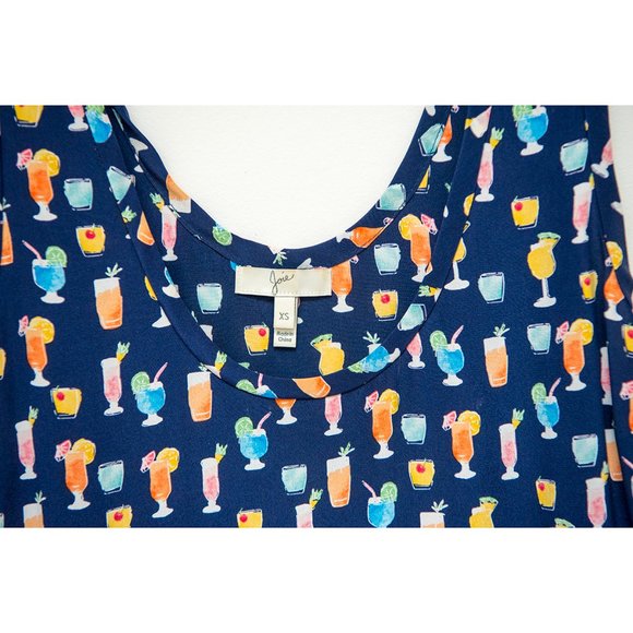 Joie Navy Cocktail Print 100% Silk Tank Top EUC Size XS - Picture 3 of 6